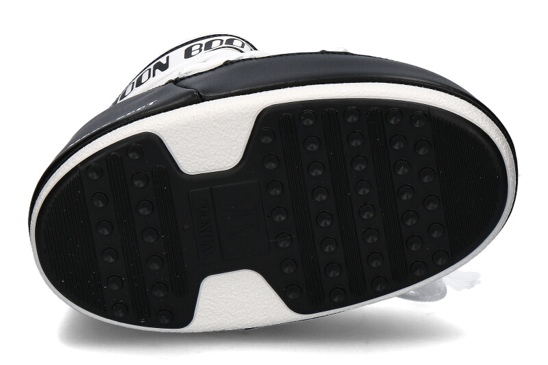 moon-boot-classic-low2-white-black_264100010_4 moon-boot-classic-low2-white-black_264100010_4