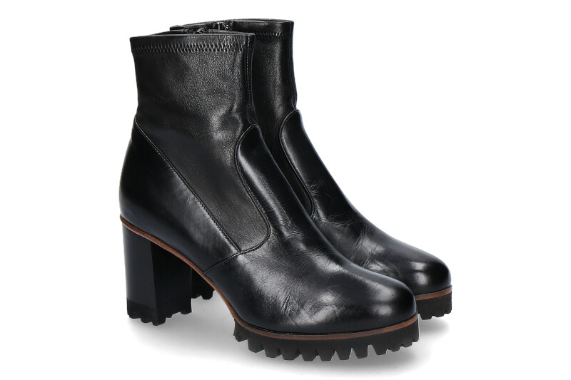 Truman's Stiefelette VITELLO NERO NAPPA STRETCH (39½) Truman's Stiefelette VITELLO NERO NAPPA STRETCH (39½)