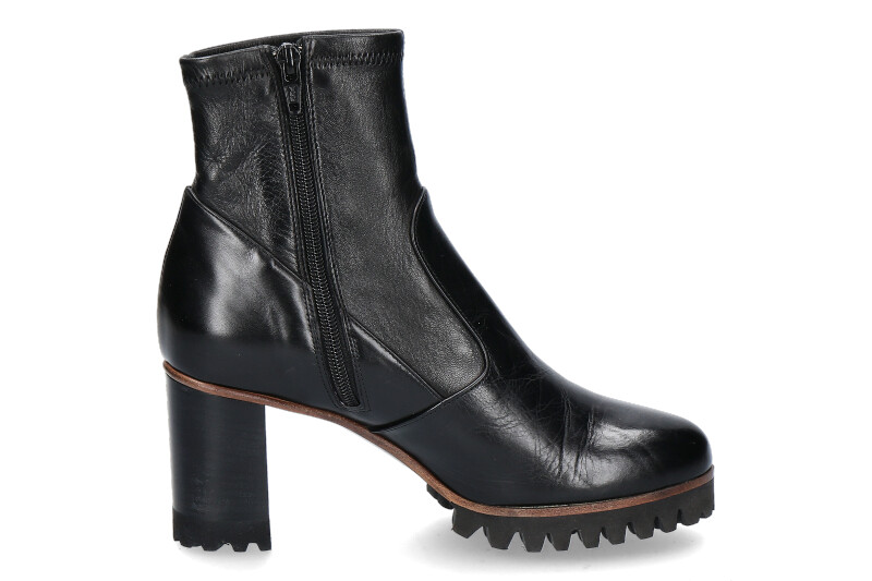 Truman's Stiefelette VITELLO NERO NAPPA STRETCH (39½) Truman's Stiefelette VITELLO NERO NAPPA STRETCH (39½)